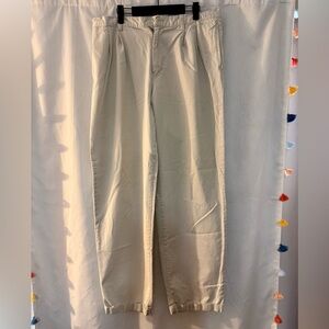 Old Navy Men's Light Tan Chinos